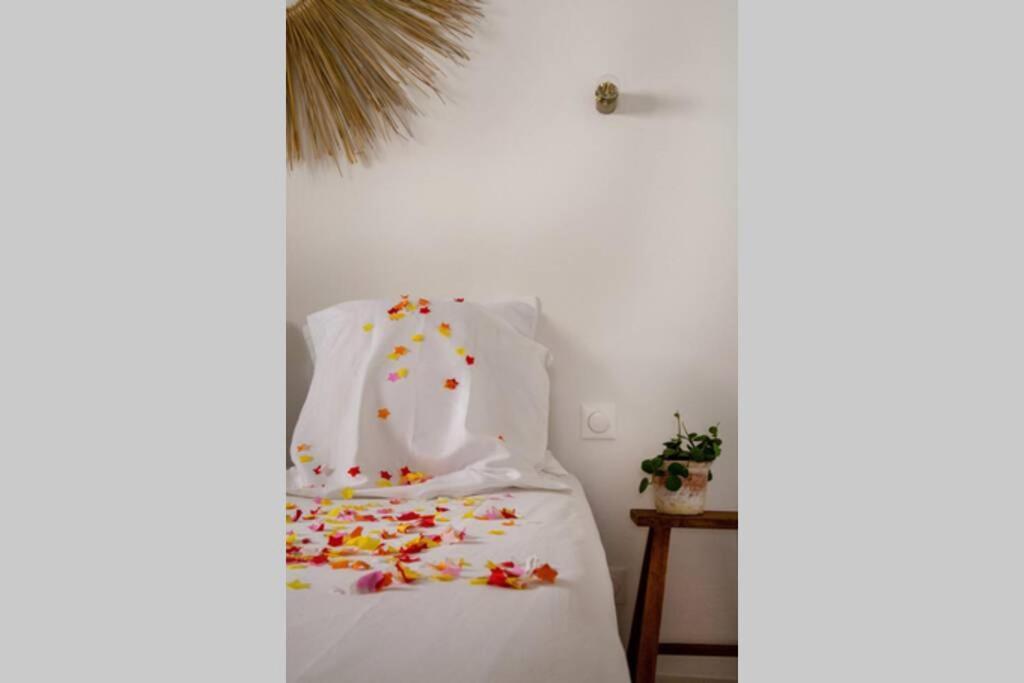 Vieil Antibes, Plage De Sable, Avec Parking Exterior photo